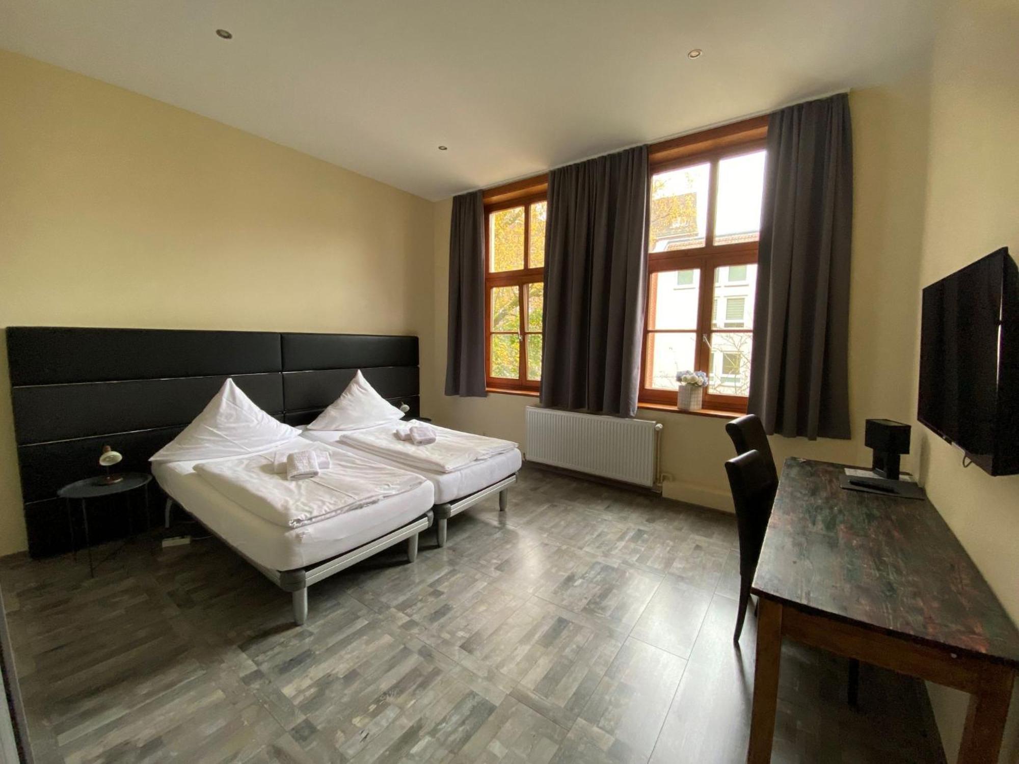 Avalon Bed & Breakfast Themen/- Nichtraucherhotel Hannover Dış mekan fotoğraf