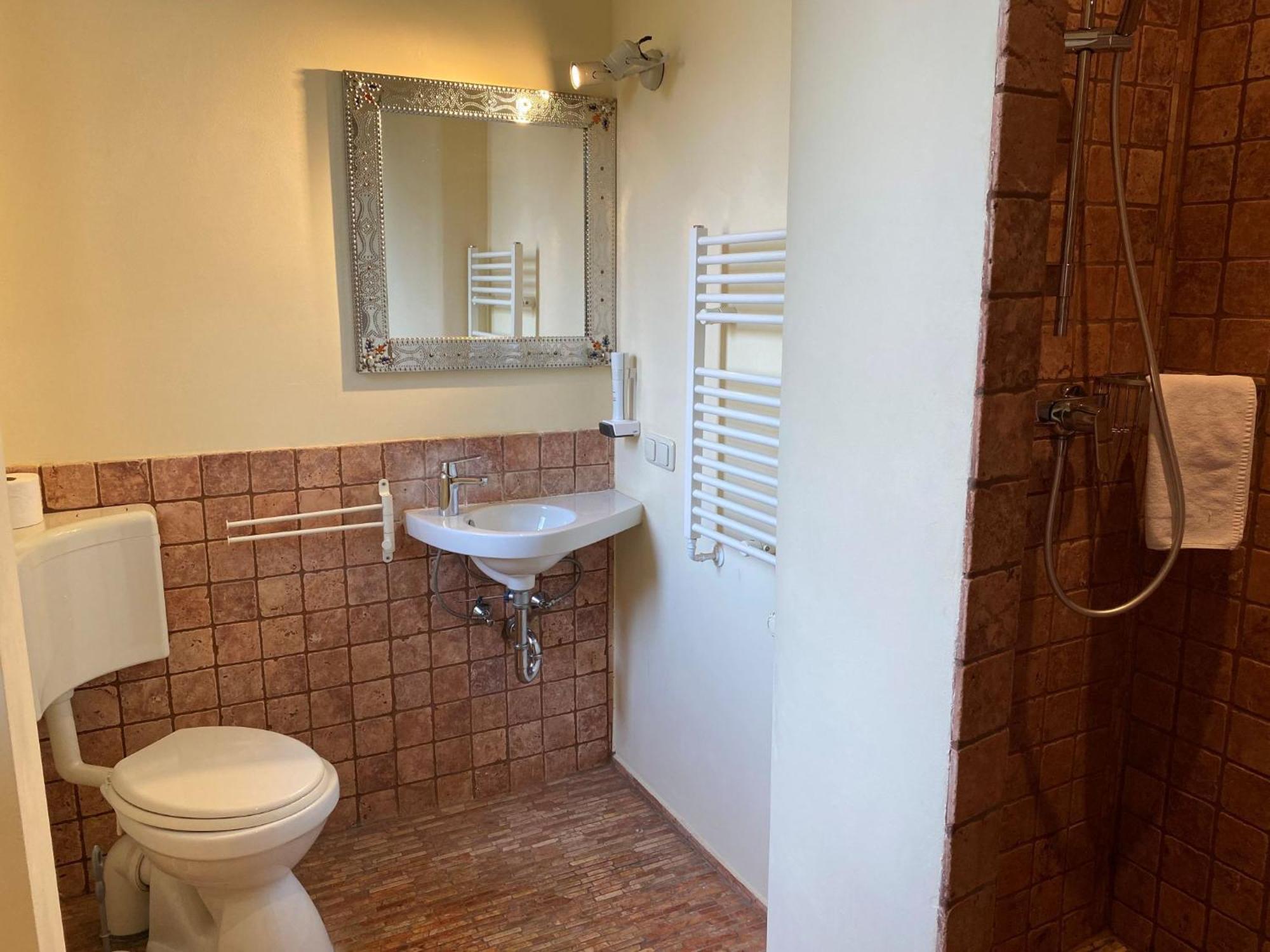 Avalon Bed & Breakfast Themen/- Nichtraucherhotel Hannover Dış mekan fotoğraf